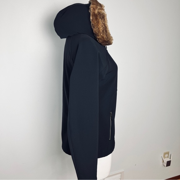 Marmot Women’s Black Furlong Jacket with Brown Faux-Fur Hood, Size Medium - Picture 12 of 13